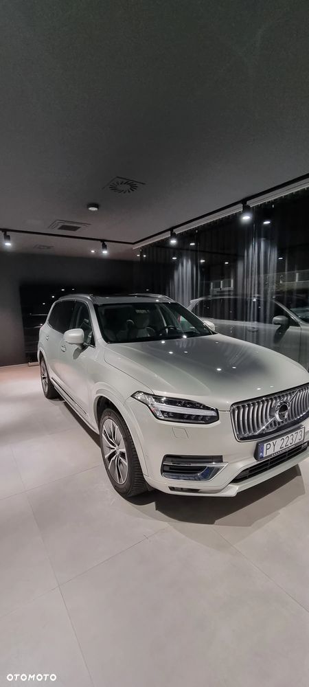 Volvo XC 90 - 1