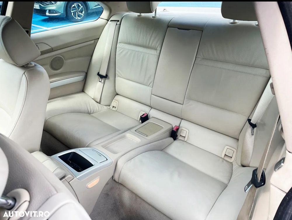BMW Seria 3 325i - 5