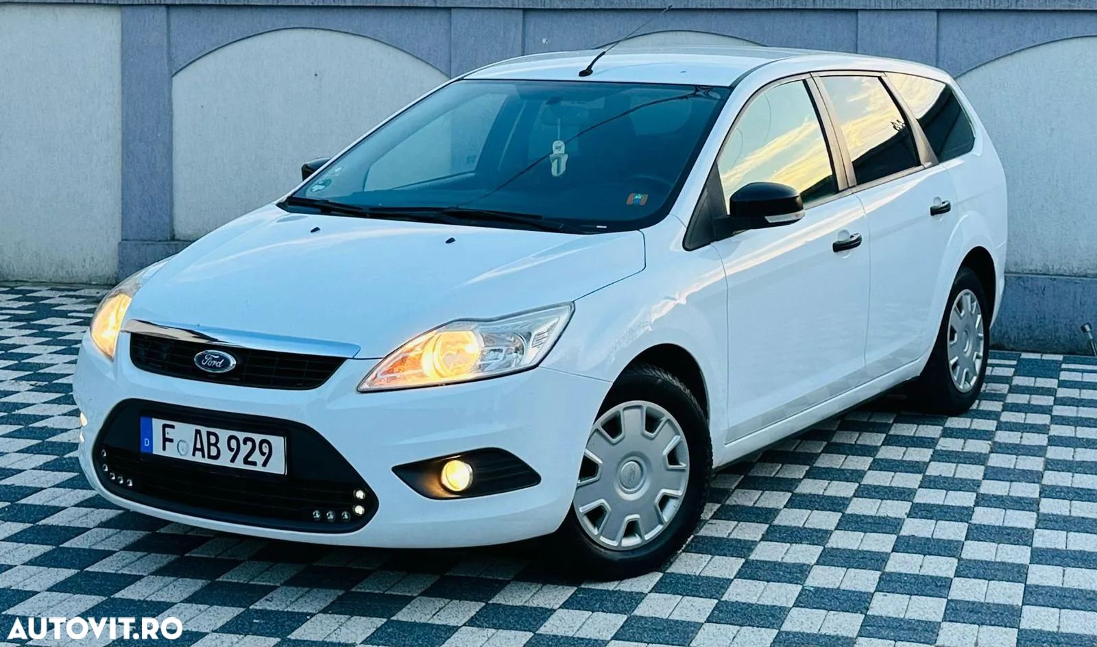 Ford Focus - 1