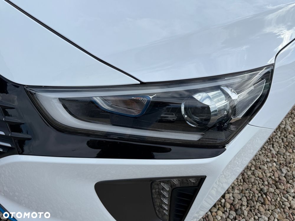 Hyundai IONIQ 1.6 GDI Premium - 32