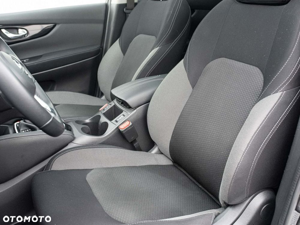 Nissan Qashqai 1.3 DIG-T N-Connecta DCT - 12