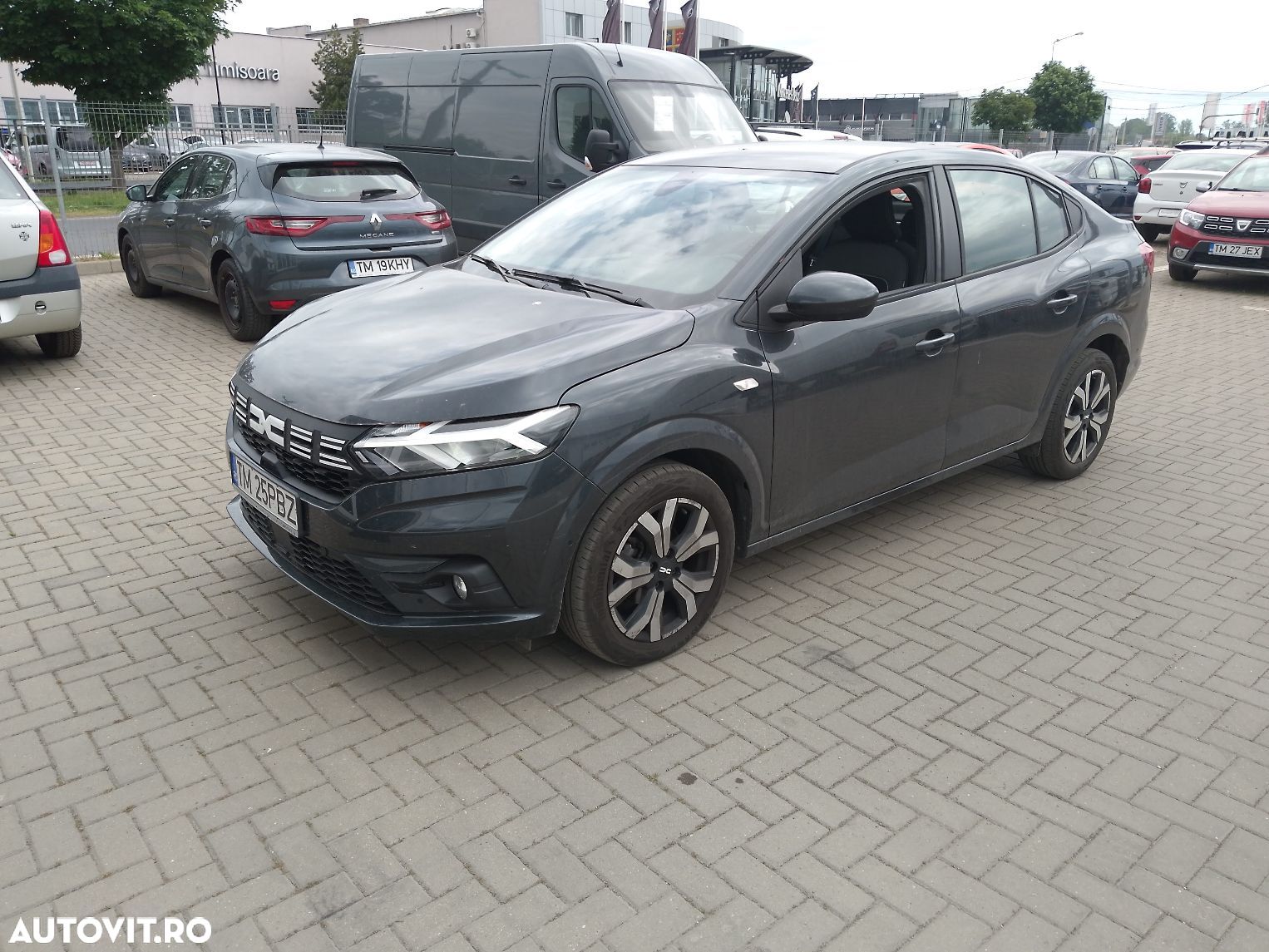 Dacia Logan - 1