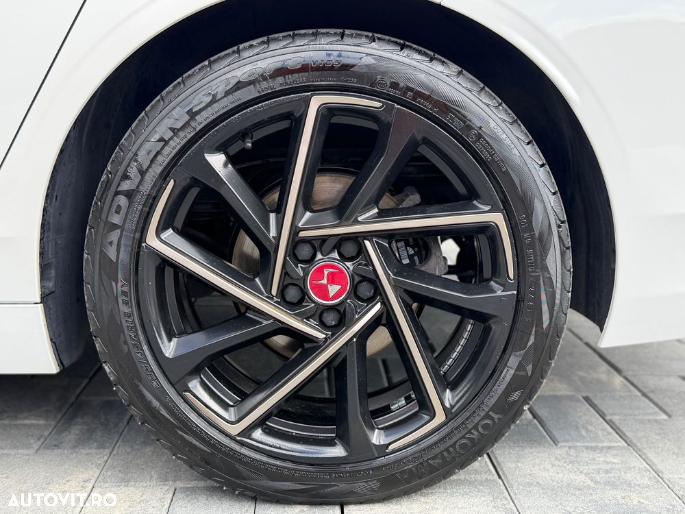 DS Automobiles DS 9 1.6 PHeV FWD 250 EAT8 PERFORMANCE Line + - 21