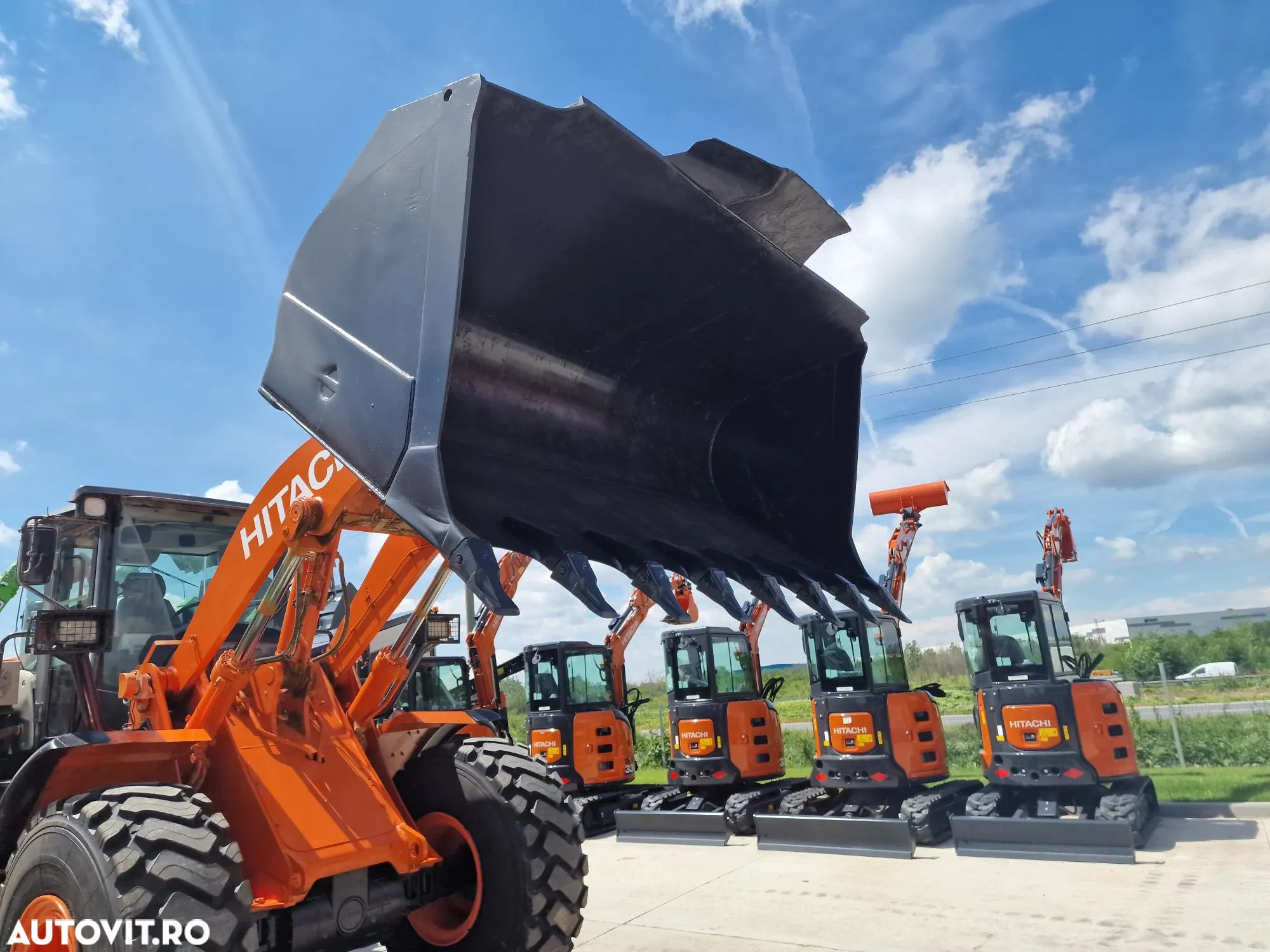 Hitachi ZW220, 8.453h, cupa 3,5mc, 2 Anv NOI, Gresare automata, Cantar, Camera spate, 18,6t, STARE FOARTE BUNA-PROMOTIE 74900 EUR+Tva - 31
