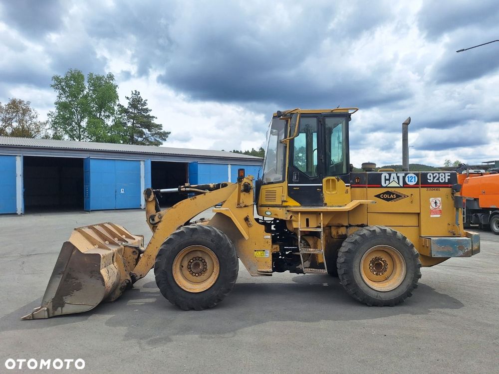 CAST 928 F 4X4 - 8