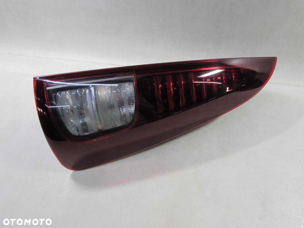 RENAULT ESPACE IV LIFT LAMPA TYL PRAWA 8200394724 2010R - 2