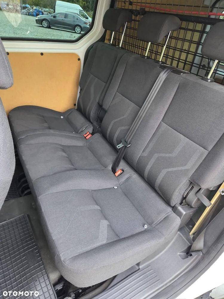 Ford Transit Connect - 14