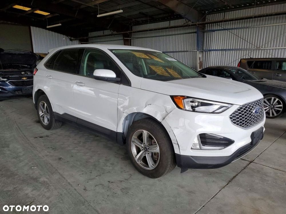 Ford Edge - 3