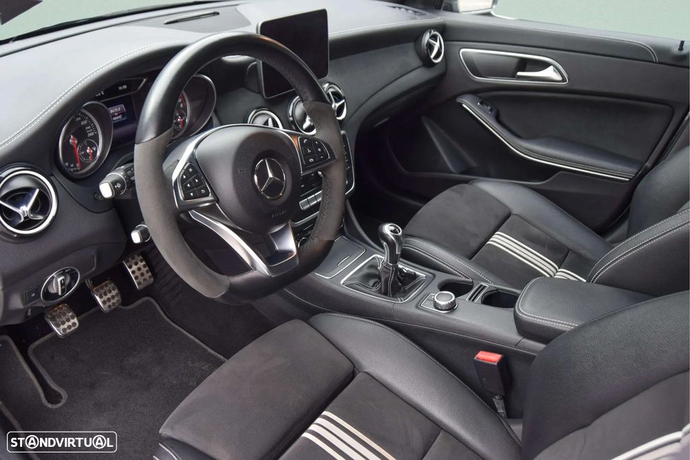 Mercedes-Benz CLA 180 d Shooting Brake AMG Line - 25