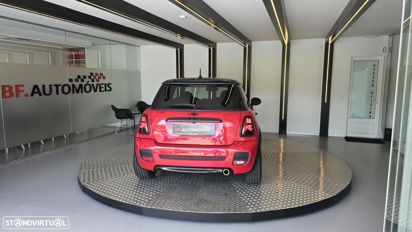 MINI 3 Portas Cooper D - 4