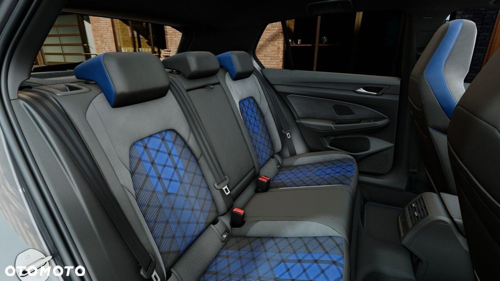 Volkswagen Golf - 12