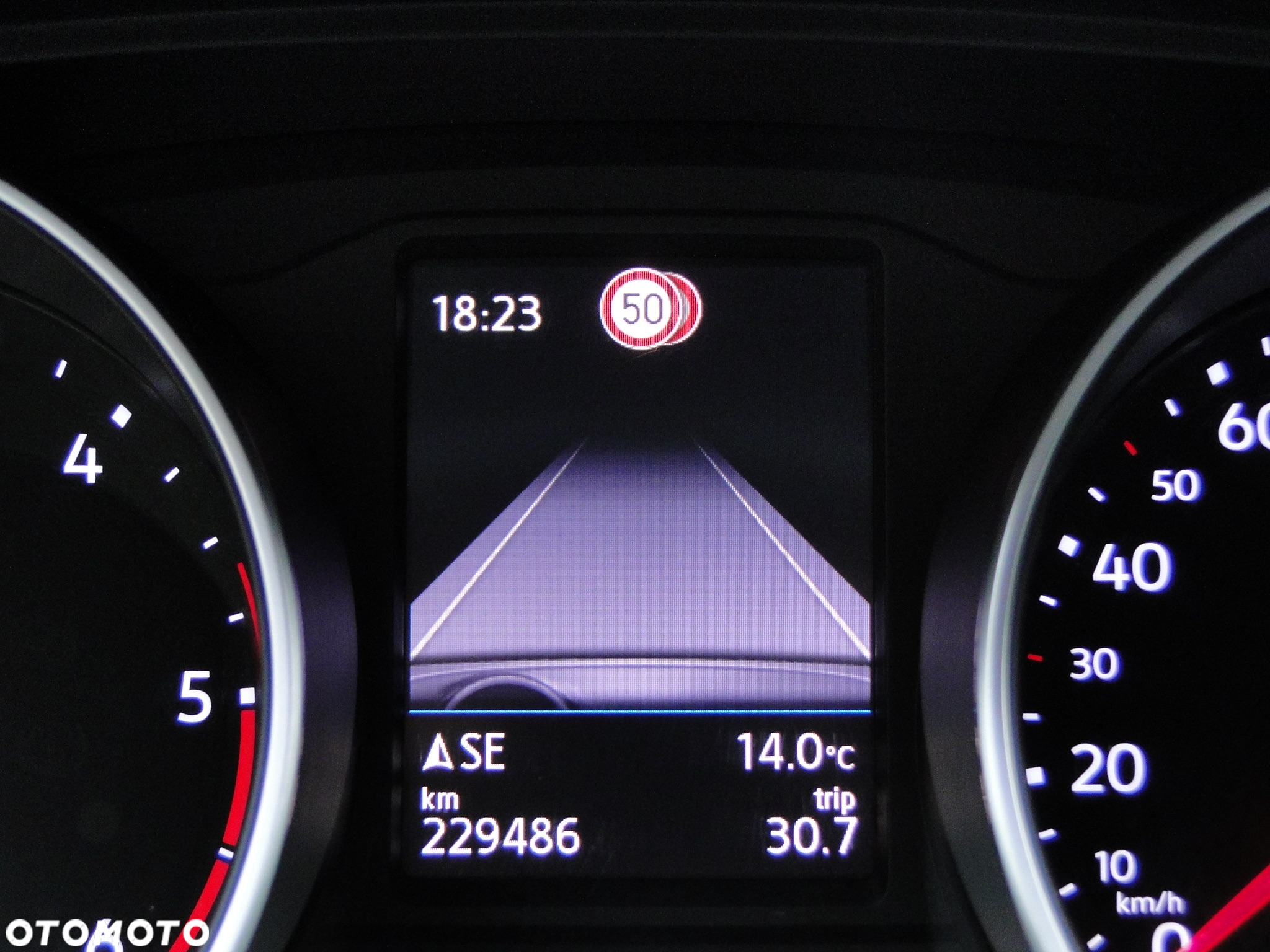 Volkswagen Tiguan 2.0 TDI BMT SCR Comfortline - 29