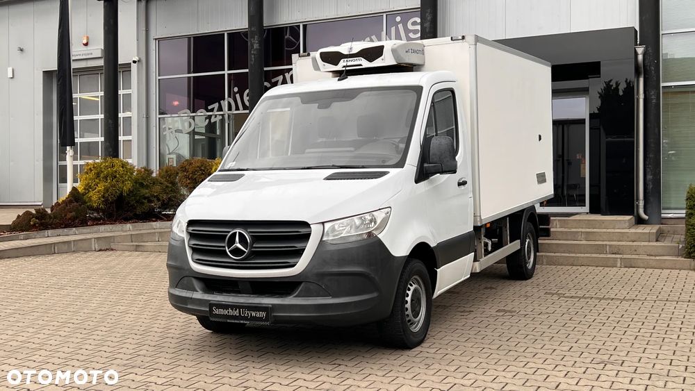 Mercedes-Benz Sprinter - 2