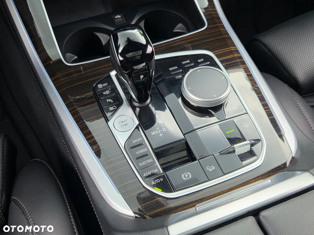 BMW X5 xDrive45e - 10