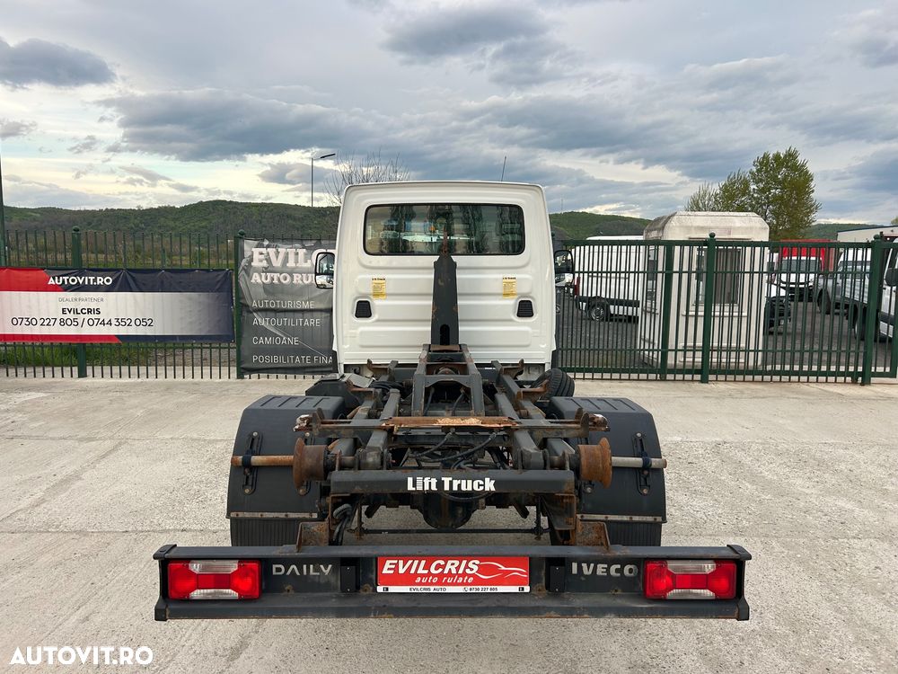 Iveco LIFT DE CONTAINER CU CARLIG 3.0 D - 15