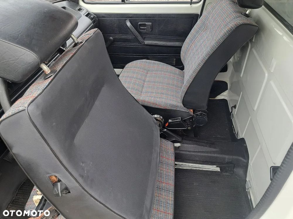 Volkswagen Caddy - 25