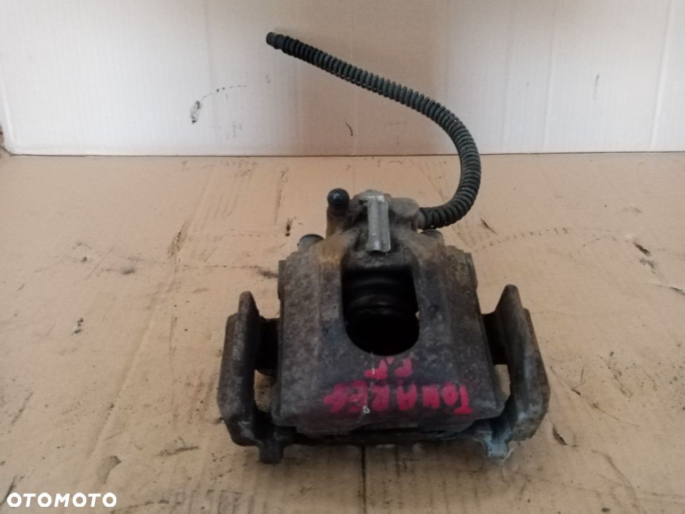 Zacisk hamulcowy prawy tył tylny VW Touareg 7L - 1