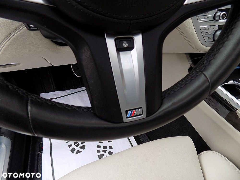BMW Seria 7 745Le xDrive - 14