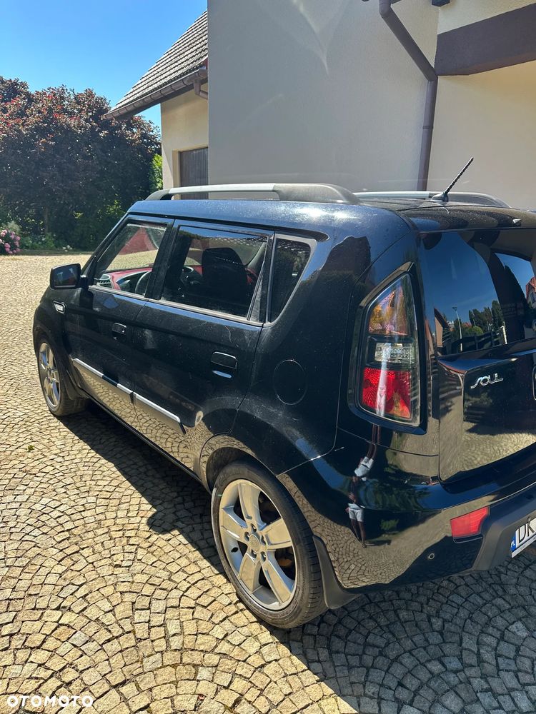 Kia Soul 1.6 CRDI M - 12