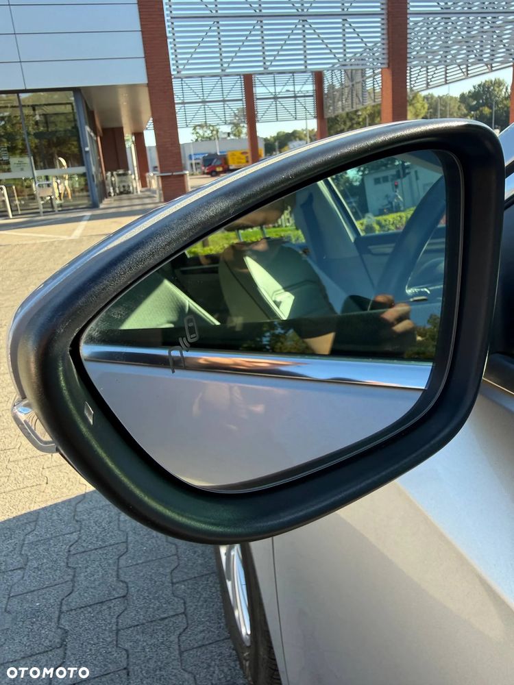 Volkswagen Passat 1.8 TSI (BlueMotion Technology) DSG Highline - 36