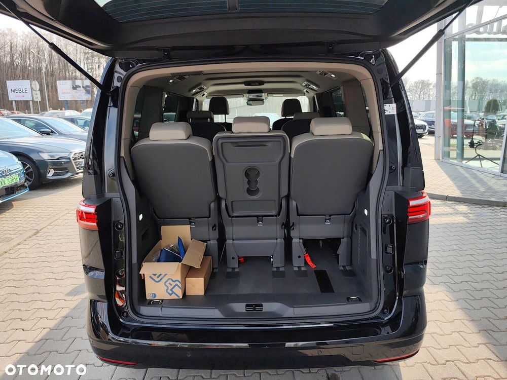 Volkswagen Multivan - 31