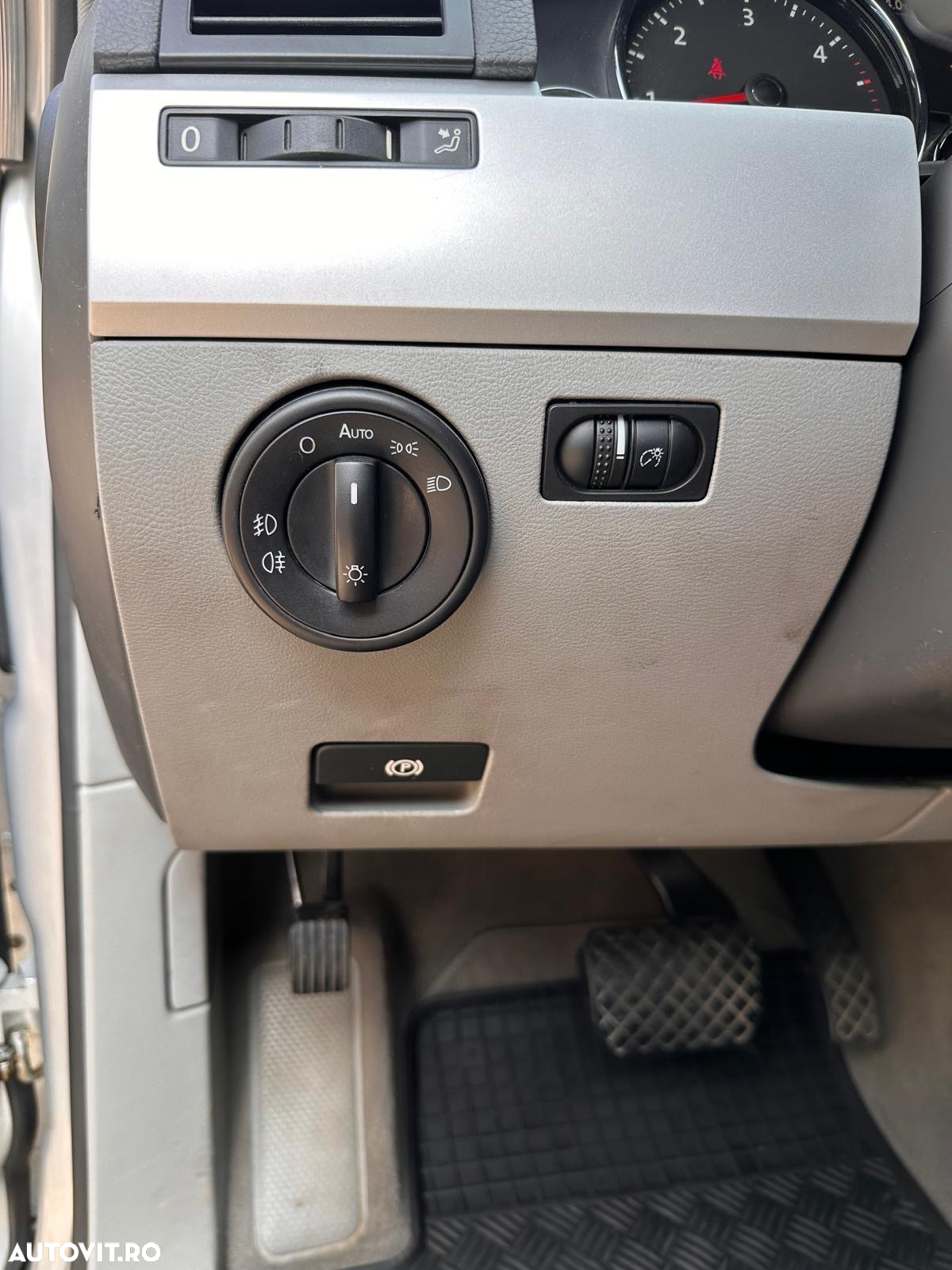 Volkswagen Touareg - 29