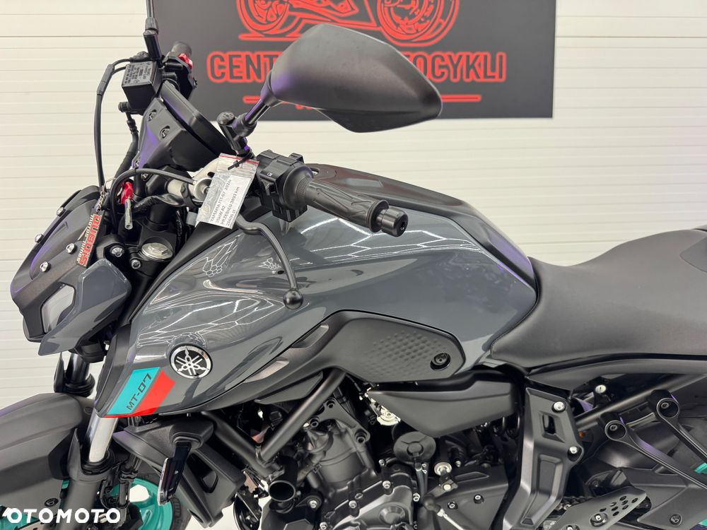 Yamaha MT - 33