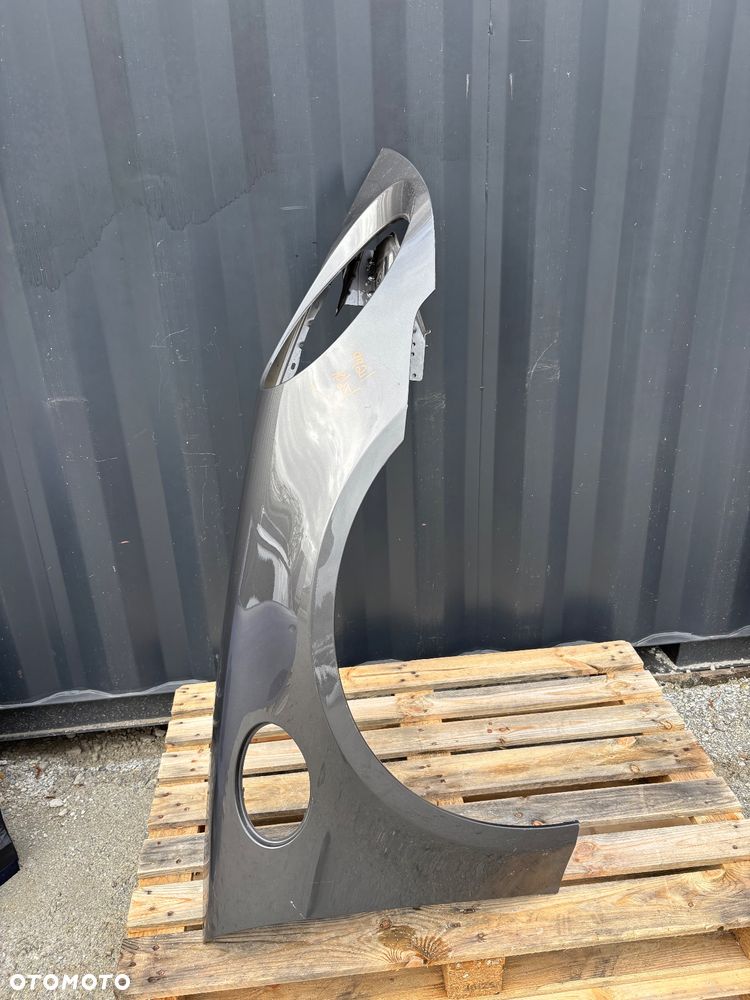 Porsche 911 992 błotnik  prawa strona - 1