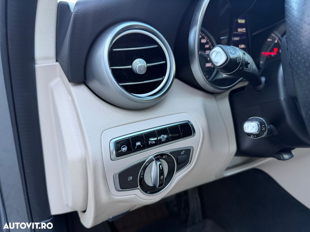 Mercedes-Benz C - 8