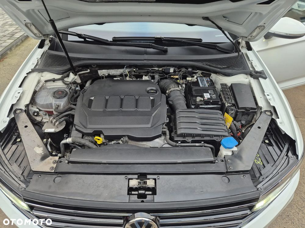 Volkswagen Passat Variant 2.0 TDI SCR DSG Business - 10