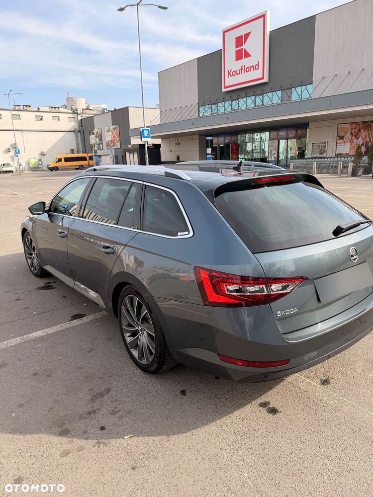 Skoda Superb 2.0 TDI Ambition - 6