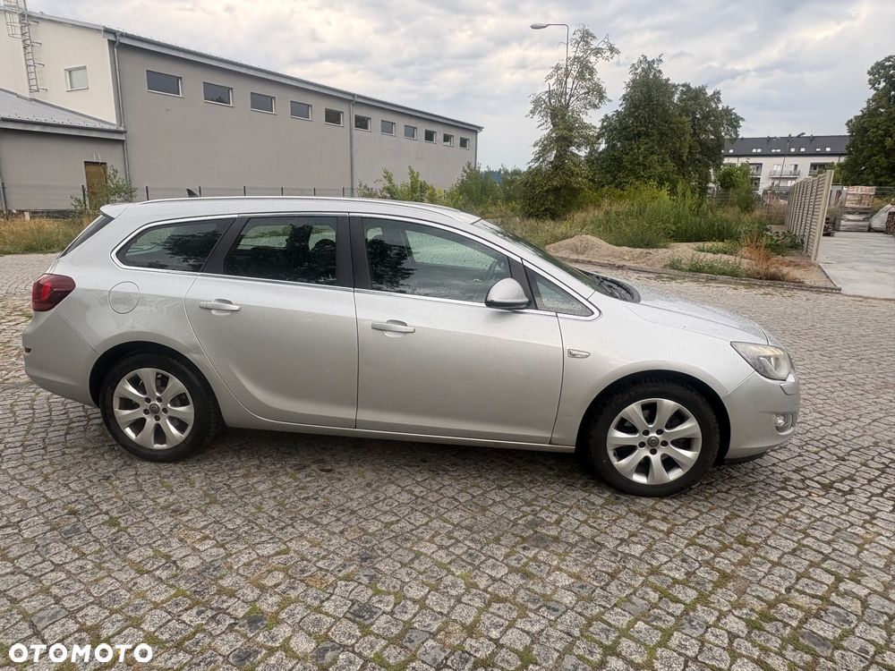 Opel Astra 1.7 CDTI Cosmo - 2