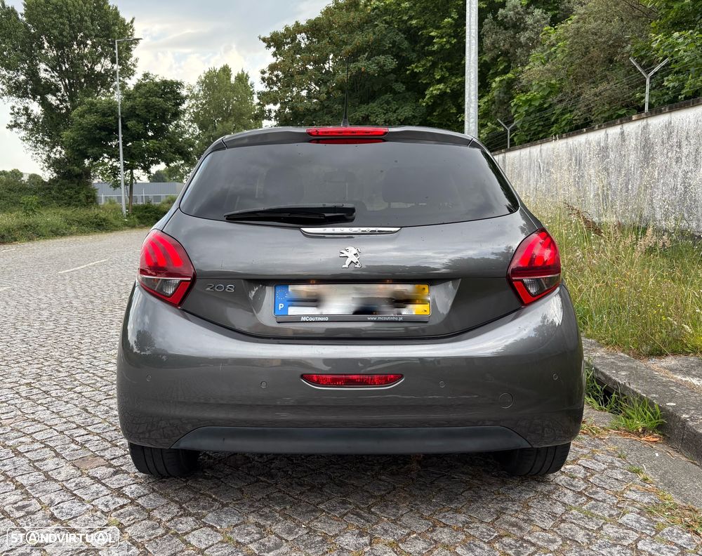 Peugeot 208 1.2 PureTech Signature - 5