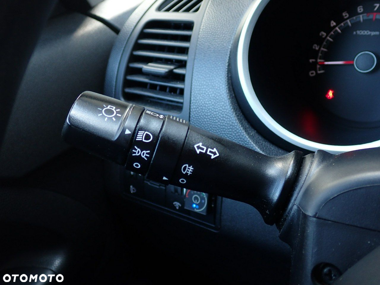 Kia Venga - 25