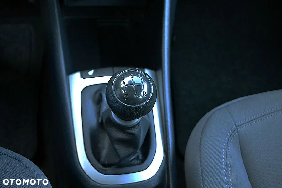 Kia Rio 1.2 Business Line Plus - 14