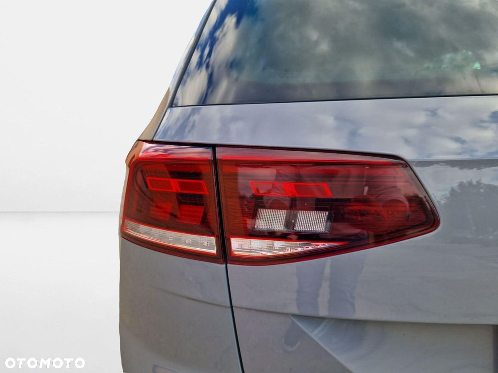 2023 Volkswagen Passat Variant, photograph 9
