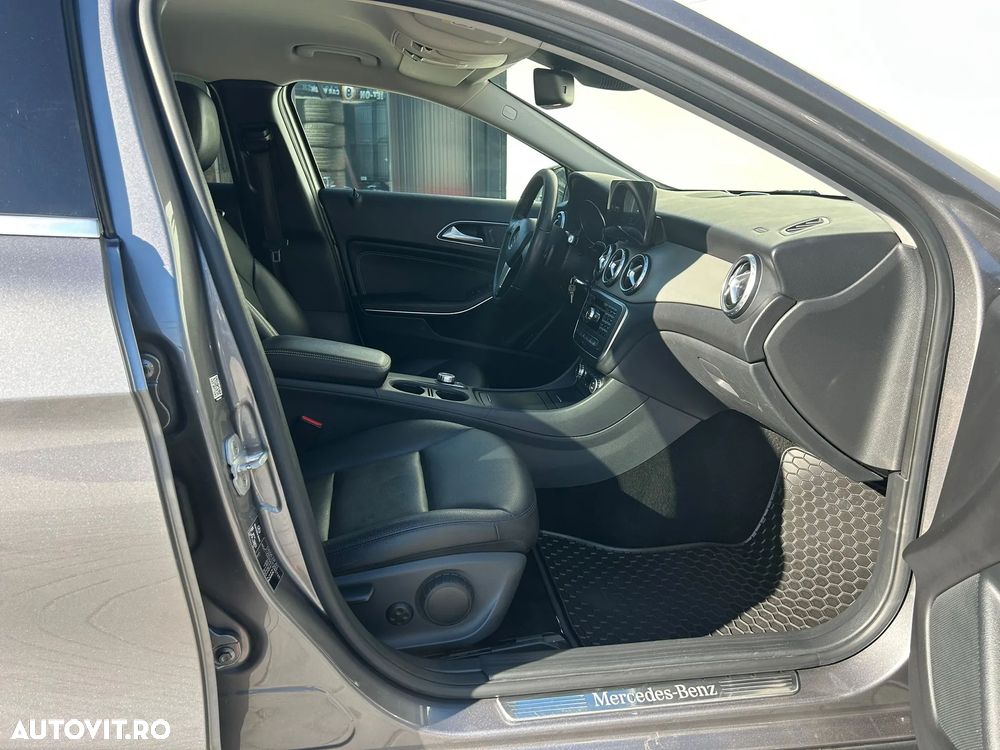 Mercedes-Benz GLA 220 CDI 4Matic 7G-DCT - 10