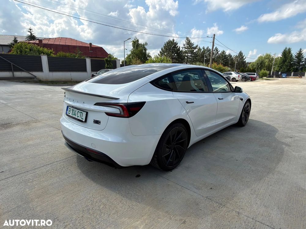 Tesla Model 3 - 2