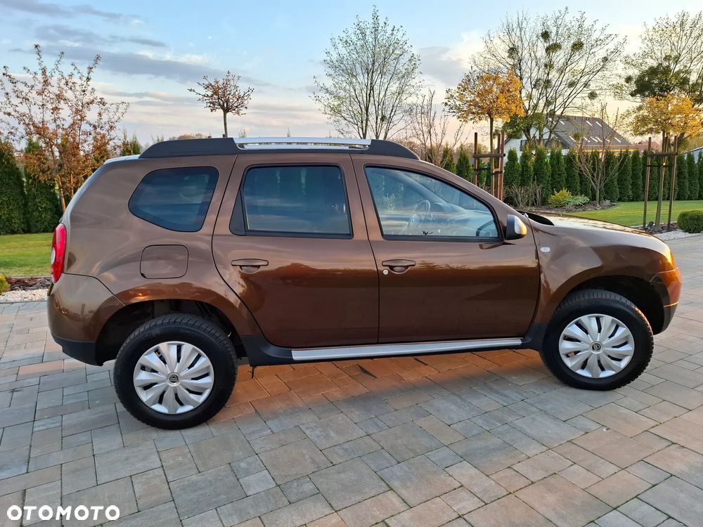 Dacia Duster 1.6 16V 105 4x2 Celebration - 23