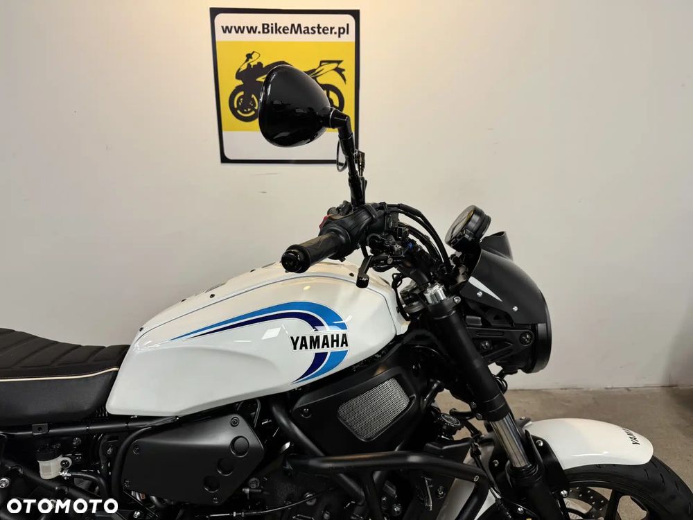 Yamaha XSR - 10
