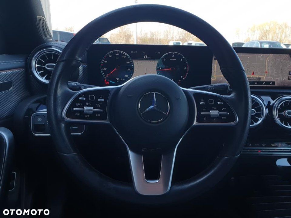 Mercedes-Benz CLA - 12