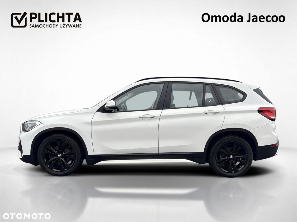 BMW X1 sDrive18i Sport Line - 3