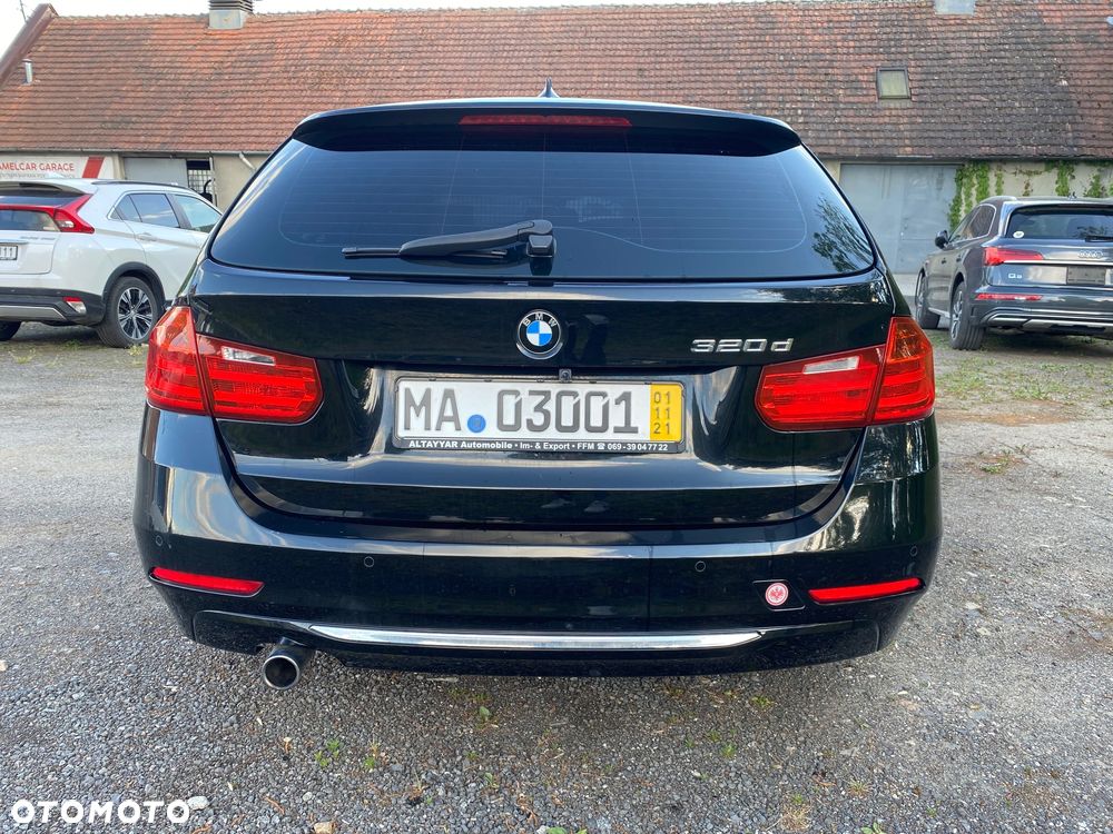 BMW Seria 3 320d Luxury Line - 4