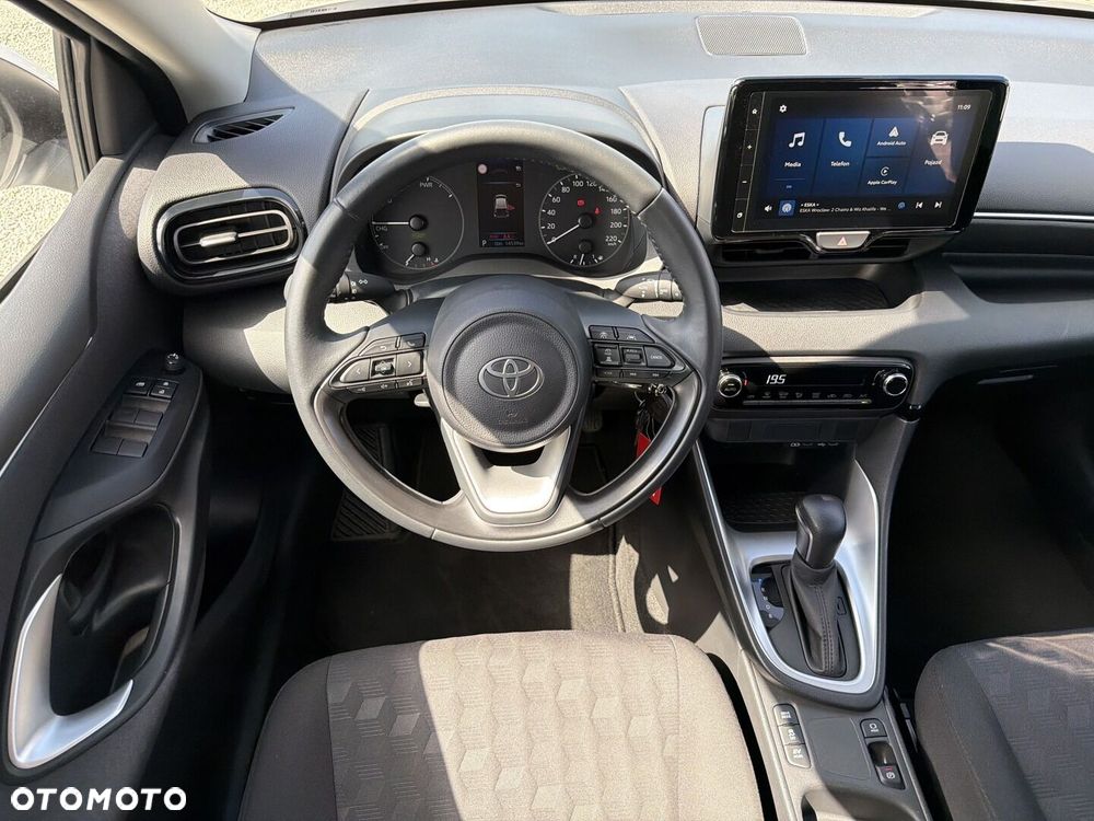 Toyota Yaris - 15