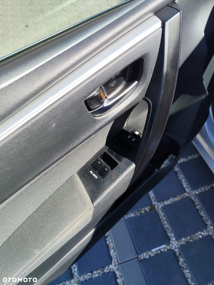 Toyota Corolla 1.6 Comfort - 8