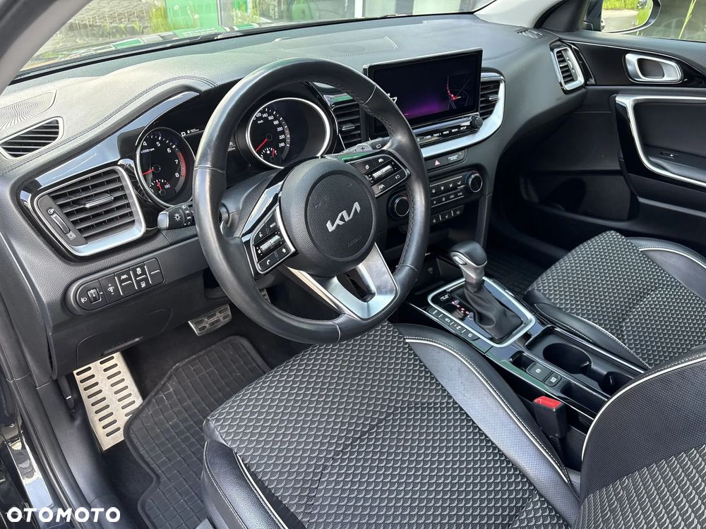 Kia Ceed 1.5 T-GDI Business Line DCT - 11