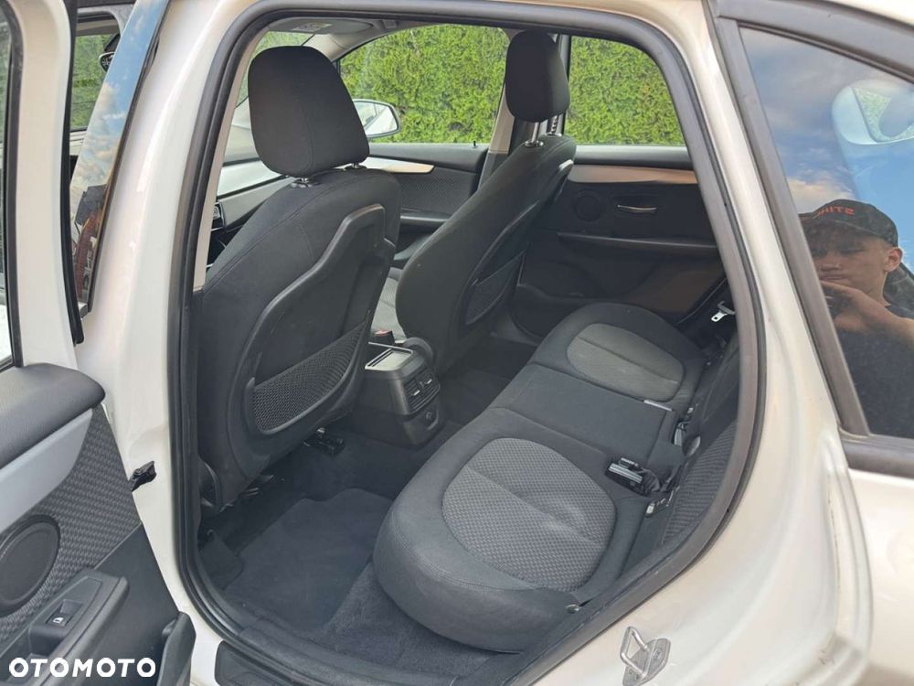 BMW Seria 2 - 24