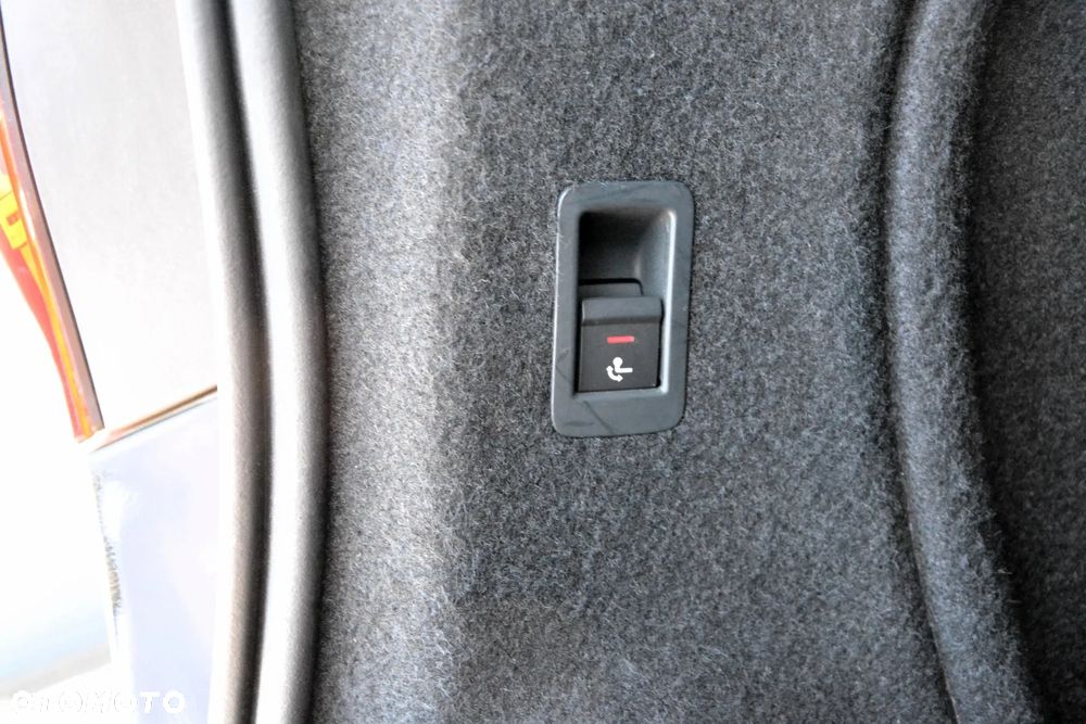 Audi A4 Limousine 35 TDI mHEV S tronic - 37