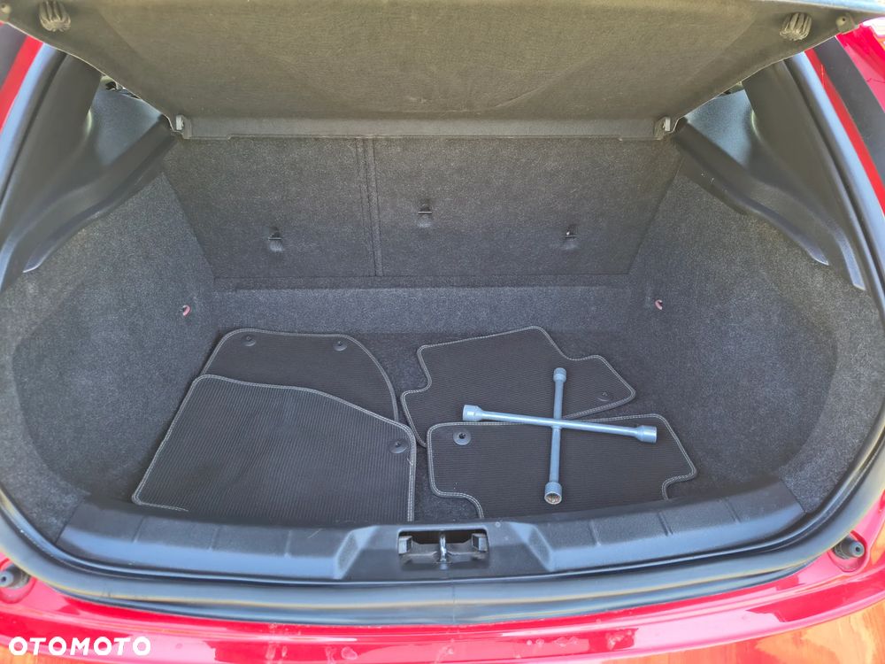 Volvo V40 T2 - 28