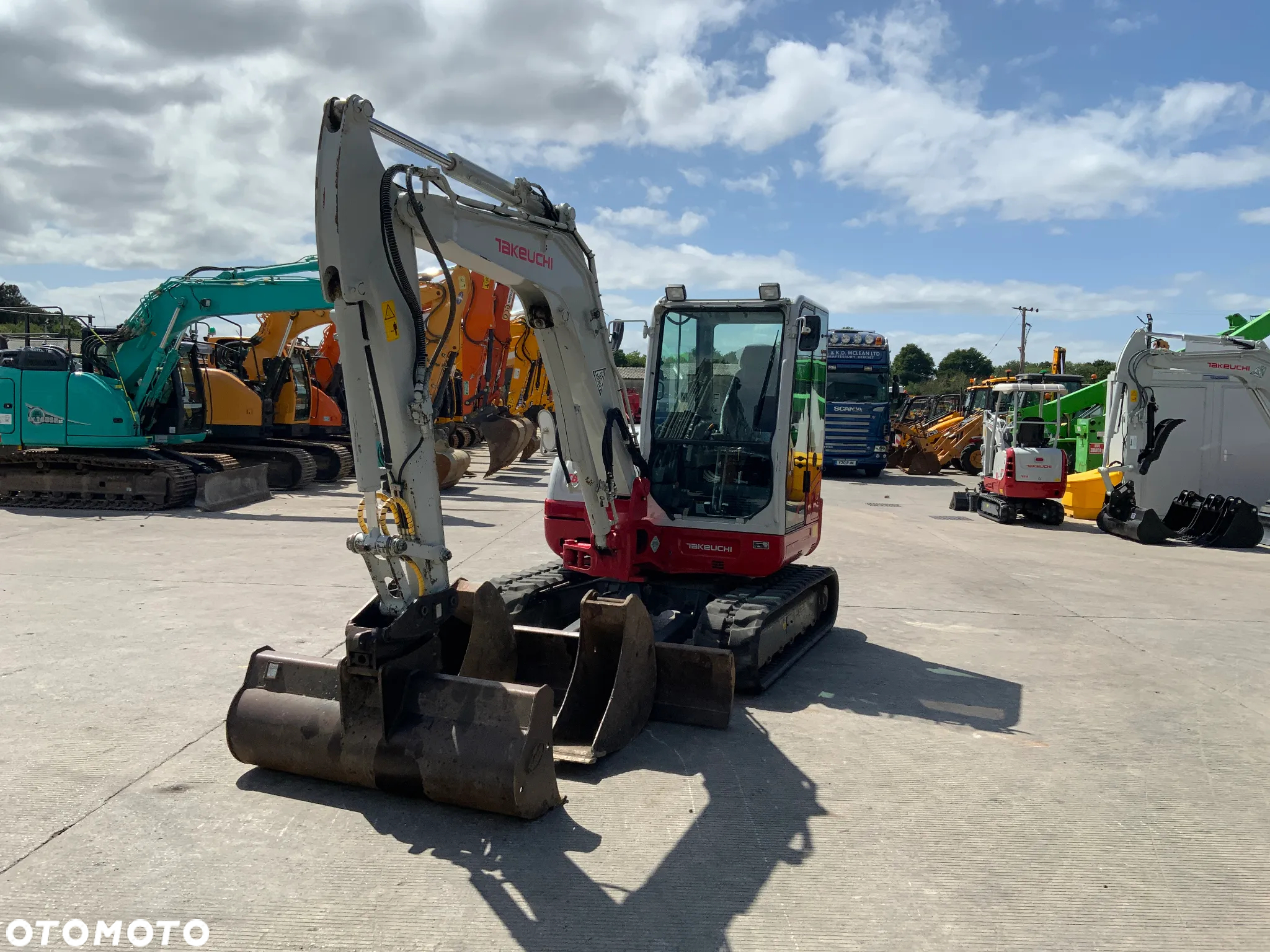 Takeuchi TB260 - 3
